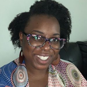 Meet your Posher, Ebony